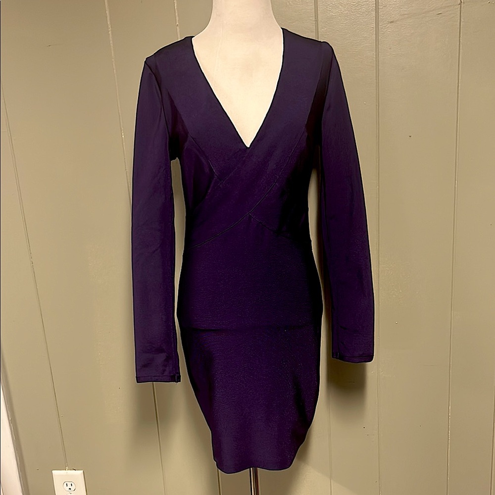 WOW Couture Elegant Purple V-Neck Dress Size M